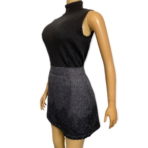 Athleta Skirt Monarch print Fleece lined Tech Stretch Black /Gray A Line size M - Picture 5 of 11